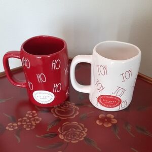 NWT.  Rae Dunn Red and White Holiday Mugs Set
